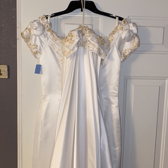 Gold Pearl Wedding Dress - Picture 7 of 7